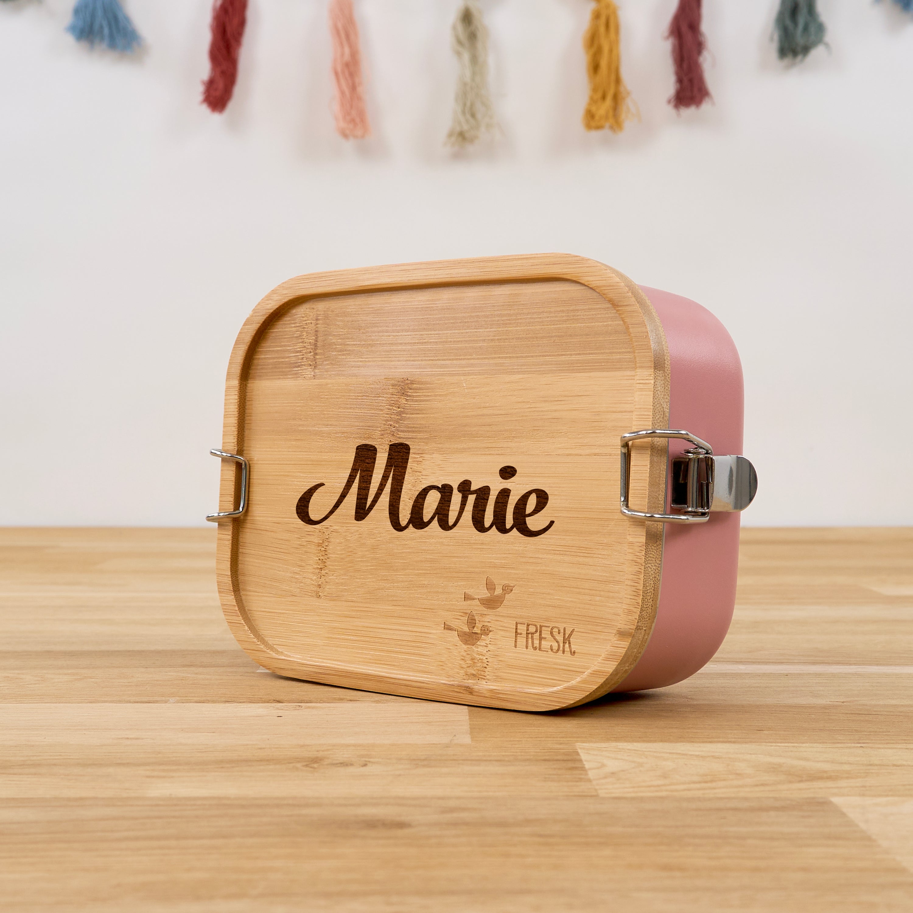 Children's lunch box personalized with name